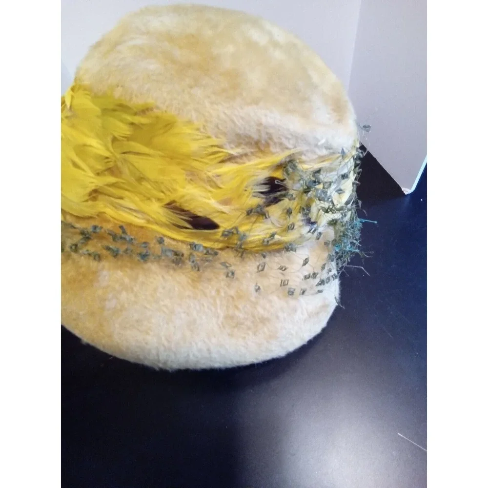 Vintage Mr Josephs New York Yellow Felt‎ Pillbox Hat Feathers Netting Austria